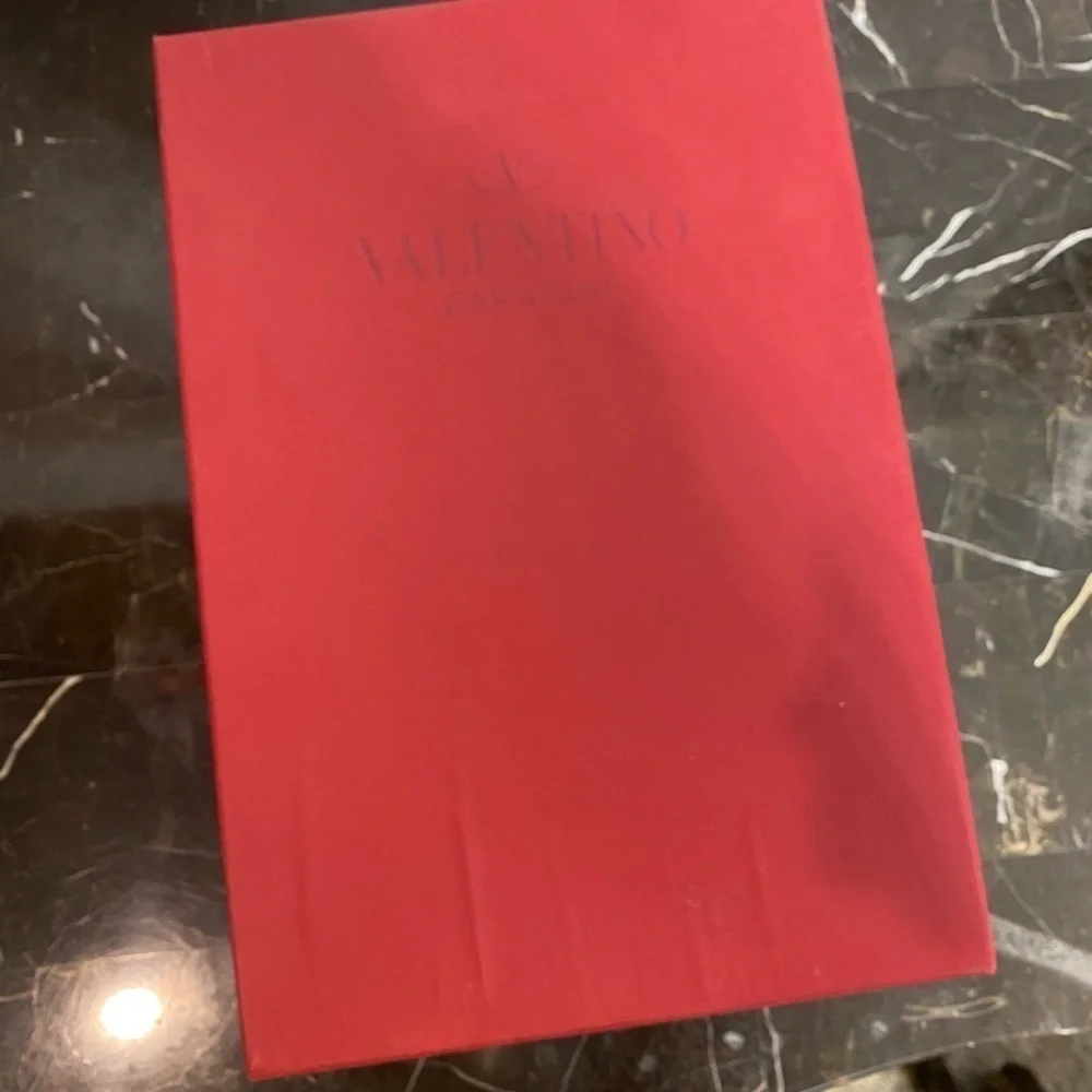 Valentino Garavani Leather Oversized Rockstud Mules 65 nude/blush color - Picture 6 of 15